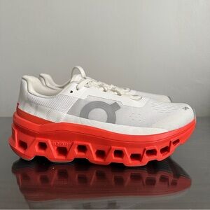 ON CLOUDMONSTER RUNNING SNEAKERS